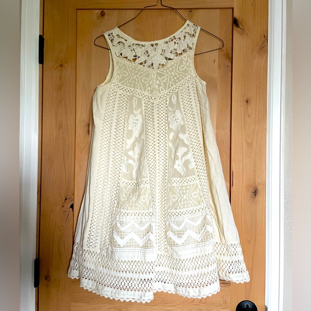 Anthropologie Vanessa Virginia Ivory Lace Embroidered Tunic Dress – Size 2